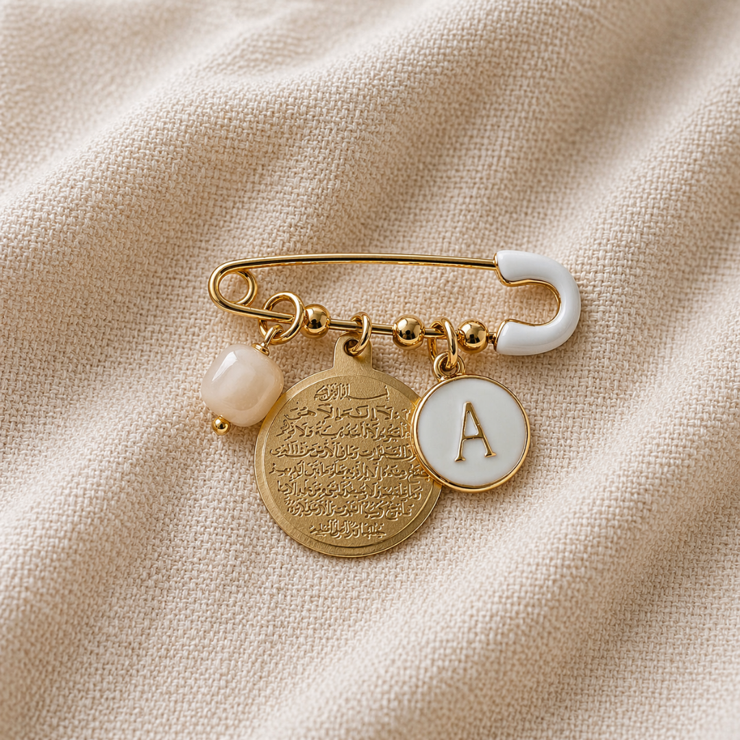 Lola Keepsake Pin
