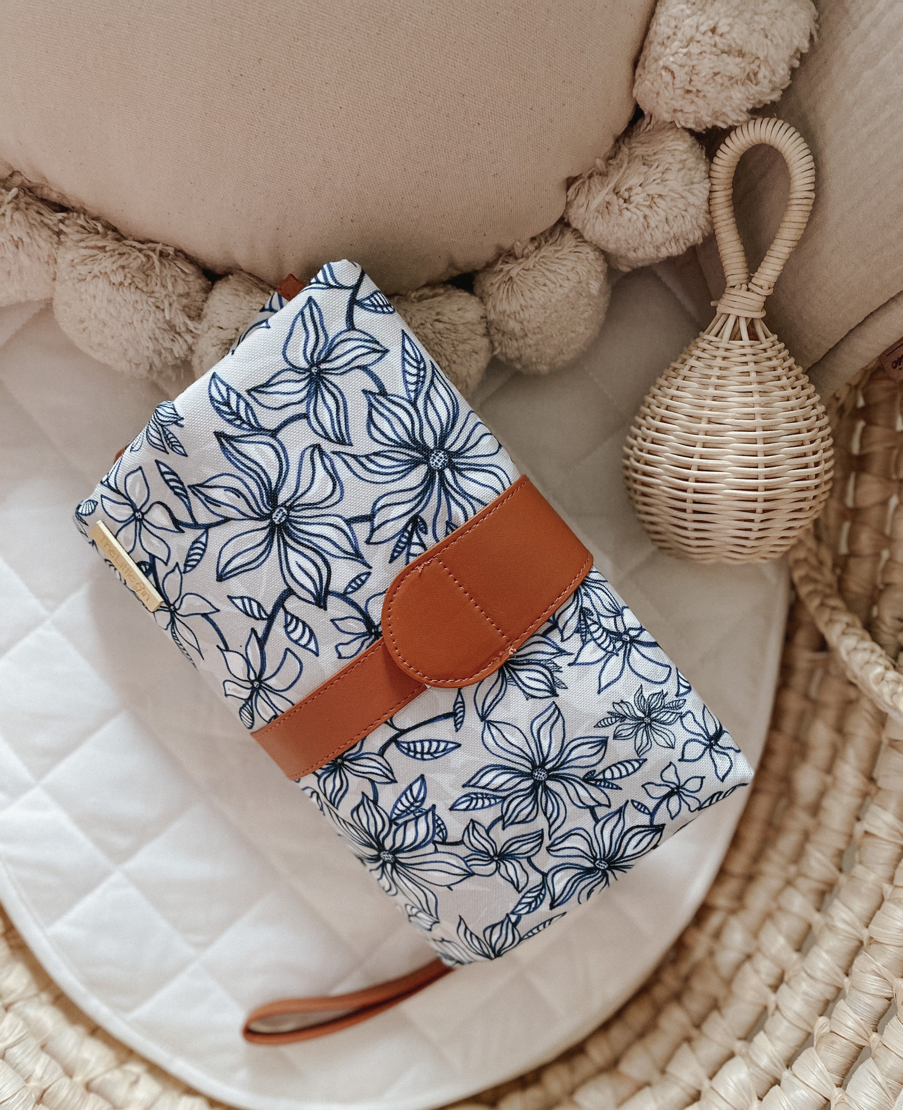 Blue Floral Change Mat