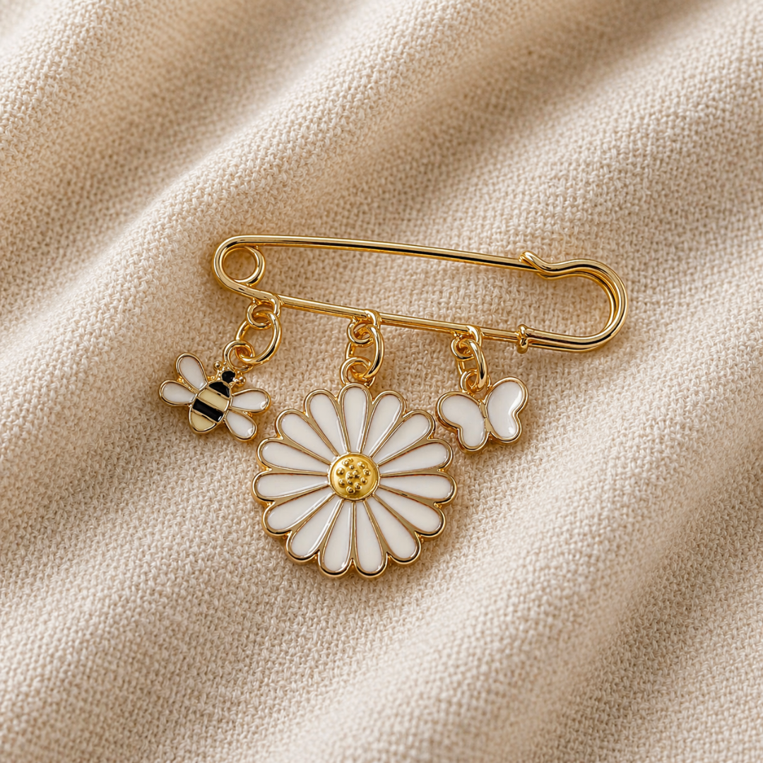 Daisy Dreams Pin